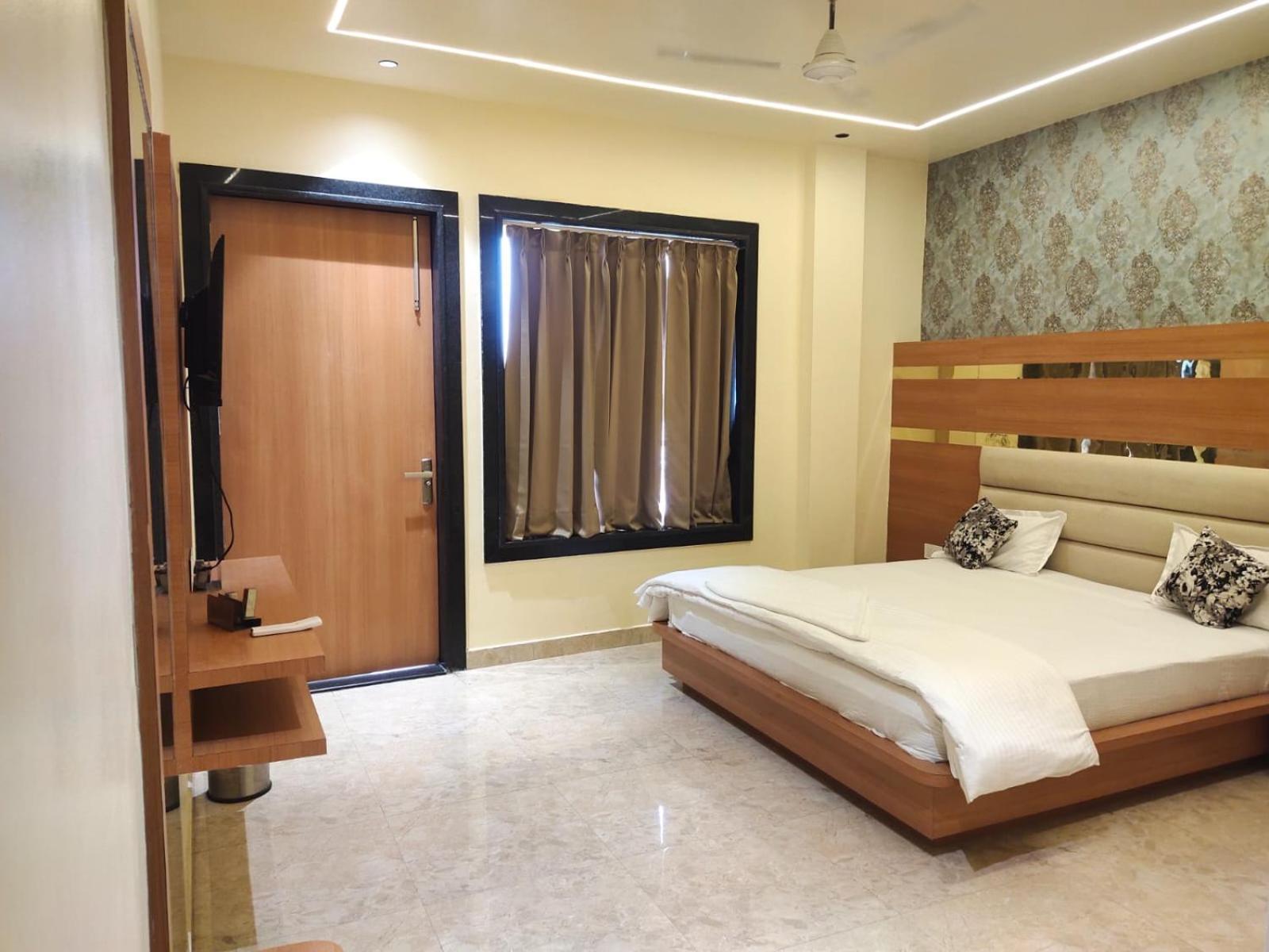 Shri Laxmi Inn Orai 外观 照片